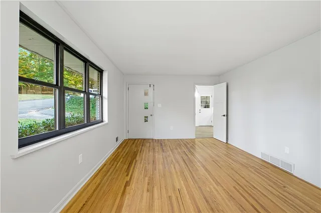 $400,000 | 549 Park St Place, Gainesville, GA 30501