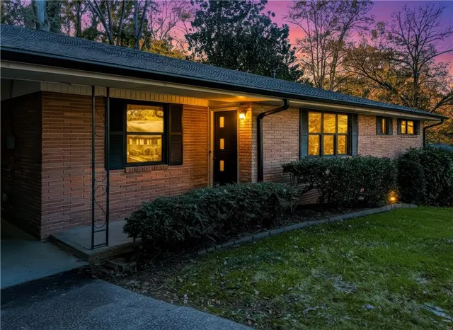 $400,000 | 549 Park St Place, Gainesville, GA 30501