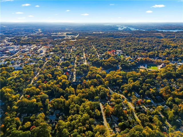 $400,000 | 549 Park St Place, Gainesville, GA 30501