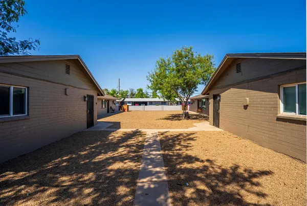 $1,300 | 4421 North 23rd Avenue, Unit 2, Phoenix, AZ 85015