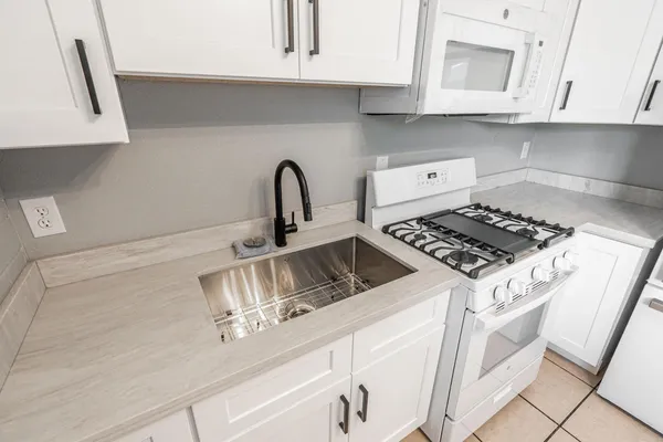 $1,300 | 4421 North 23rd Avenue, Unit 2, Phoenix, AZ 85015