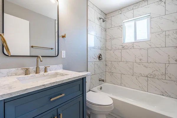 $1,300 | 4421 North 23rd Avenue, Unit 2, Phoenix, AZ 85015