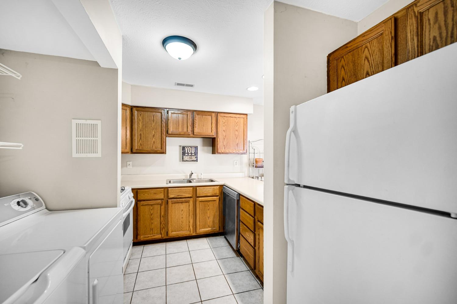 B Bulla Road, Unit 3 South Bend, IN 46637 - Photo 13 of 21 1500x1000