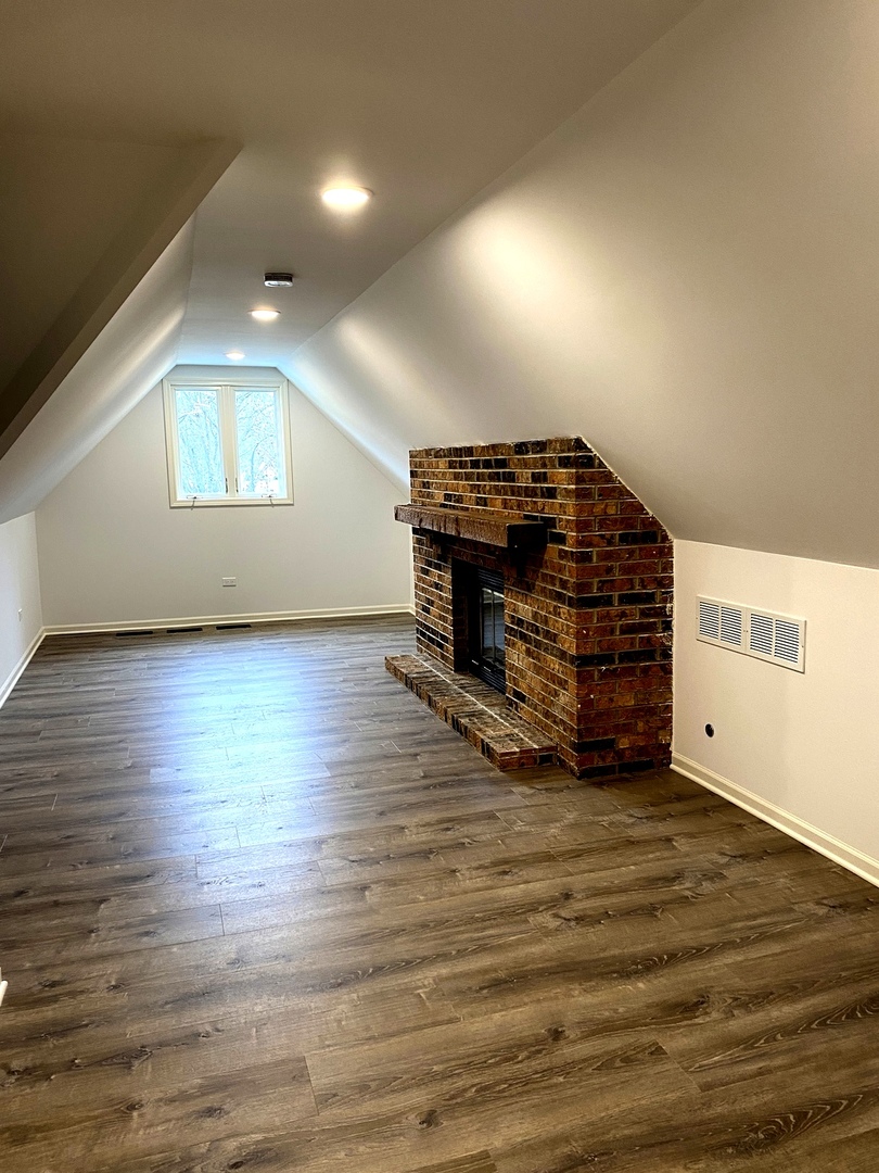 1346 Leverenz Road Naperville, IL 60564 - Photo 18 of 26