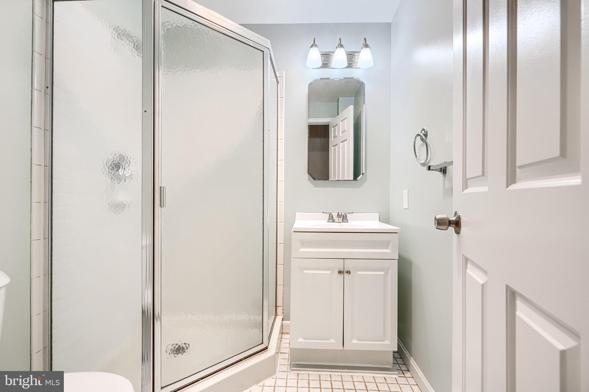 4312 Silver Spring Road Perry Hall, MD 21236 - Photo 21 of 31 Upper Level 1 Full Bathroom