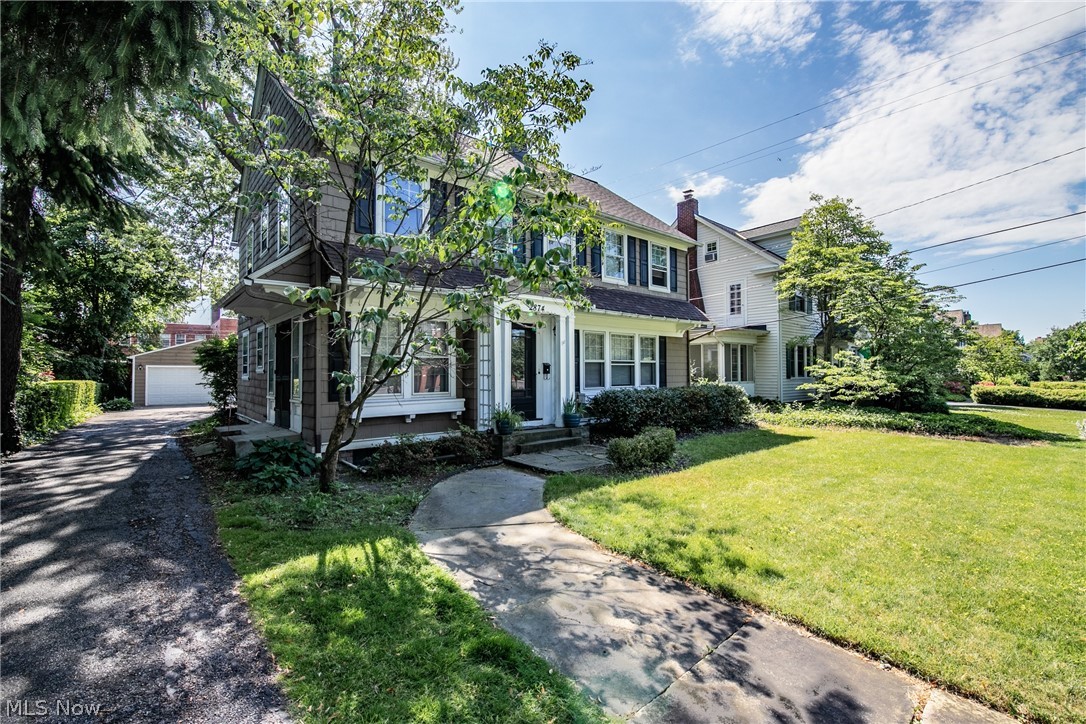 2874 Chadbourne Road Cleveland, OH 44120 - Photo 4 of 35 Gallery Image 4