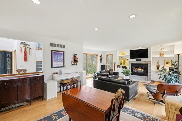$1,025,000 | 3444 Wagner Woods Court, Ann Arbor, MI 48103