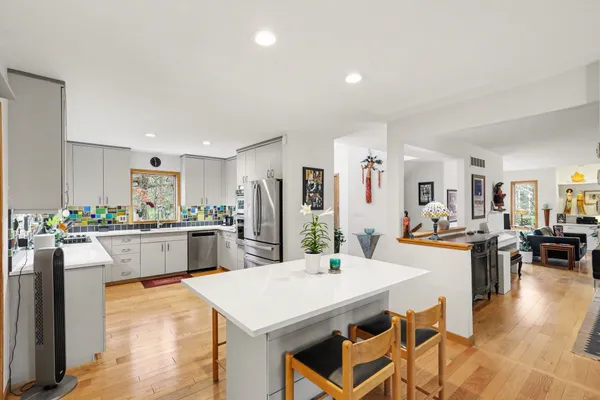 $1,025,000 | 3444 Wagner Woods Court, Ann Arbor, MI 48103