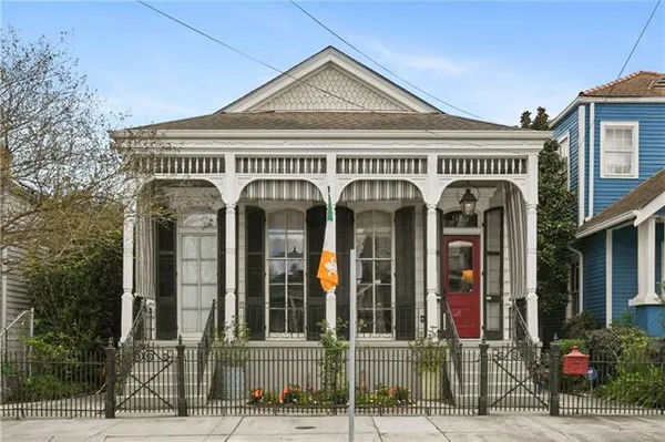 $969,000 | 915 Second Street, New Orleans, LA 70130