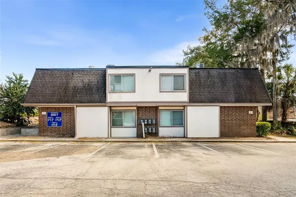 $149,000 | 1700 Southwest 16th Court, Unit P24, Gainesville, FL 32608