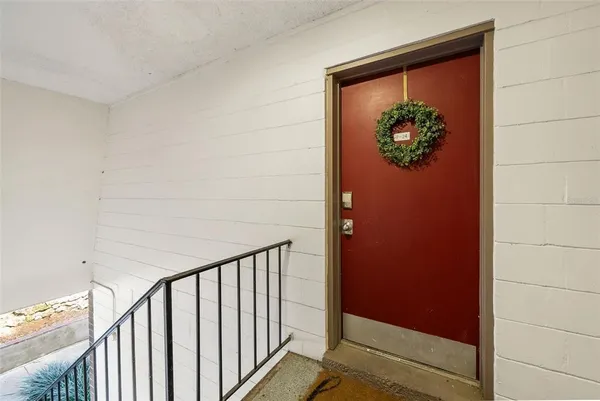 $149,000 | 1700 Southwest 16th Court, Unit P24, Gainesville, FL 32608