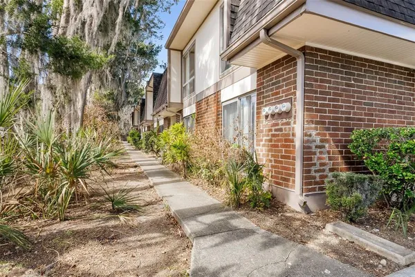 $149,000 | 1700 Southwest 16th Court, Unit P24, Gainesville, FL 32608