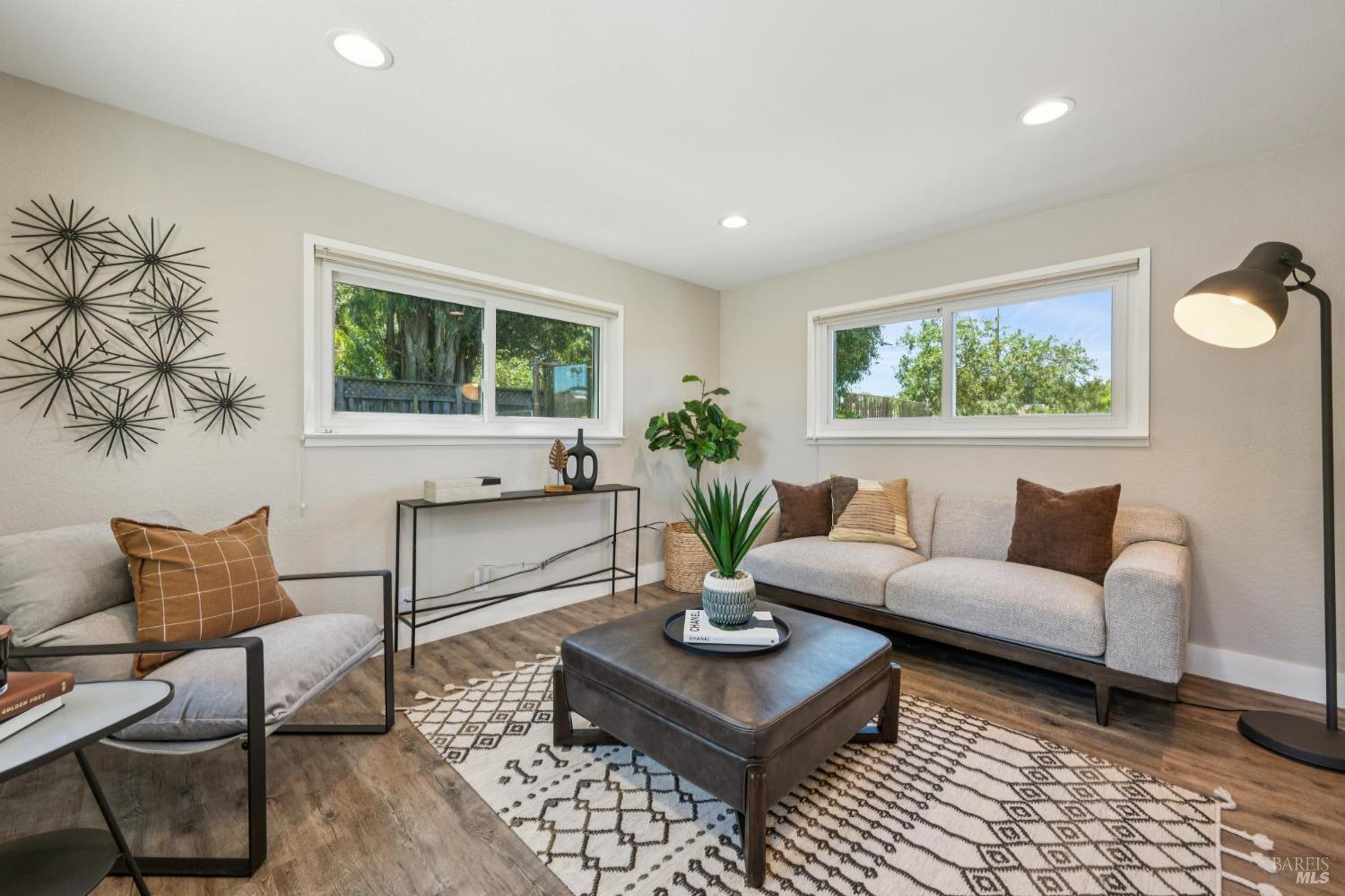 5370 Daywalt Lane Sebastopol, CA 95472 - Photo 7 of 69