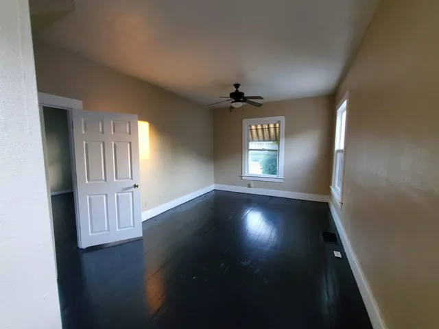 $61,500 | 806 West Walnut Street, Carbondale, IL 62901