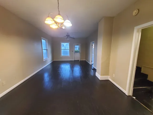 $61,500 | 806 West Walnut Street, Carbondale, IL 62901