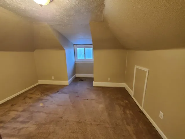 $61,500 | 806 West Walnut Street, Carbondale, IL 62901