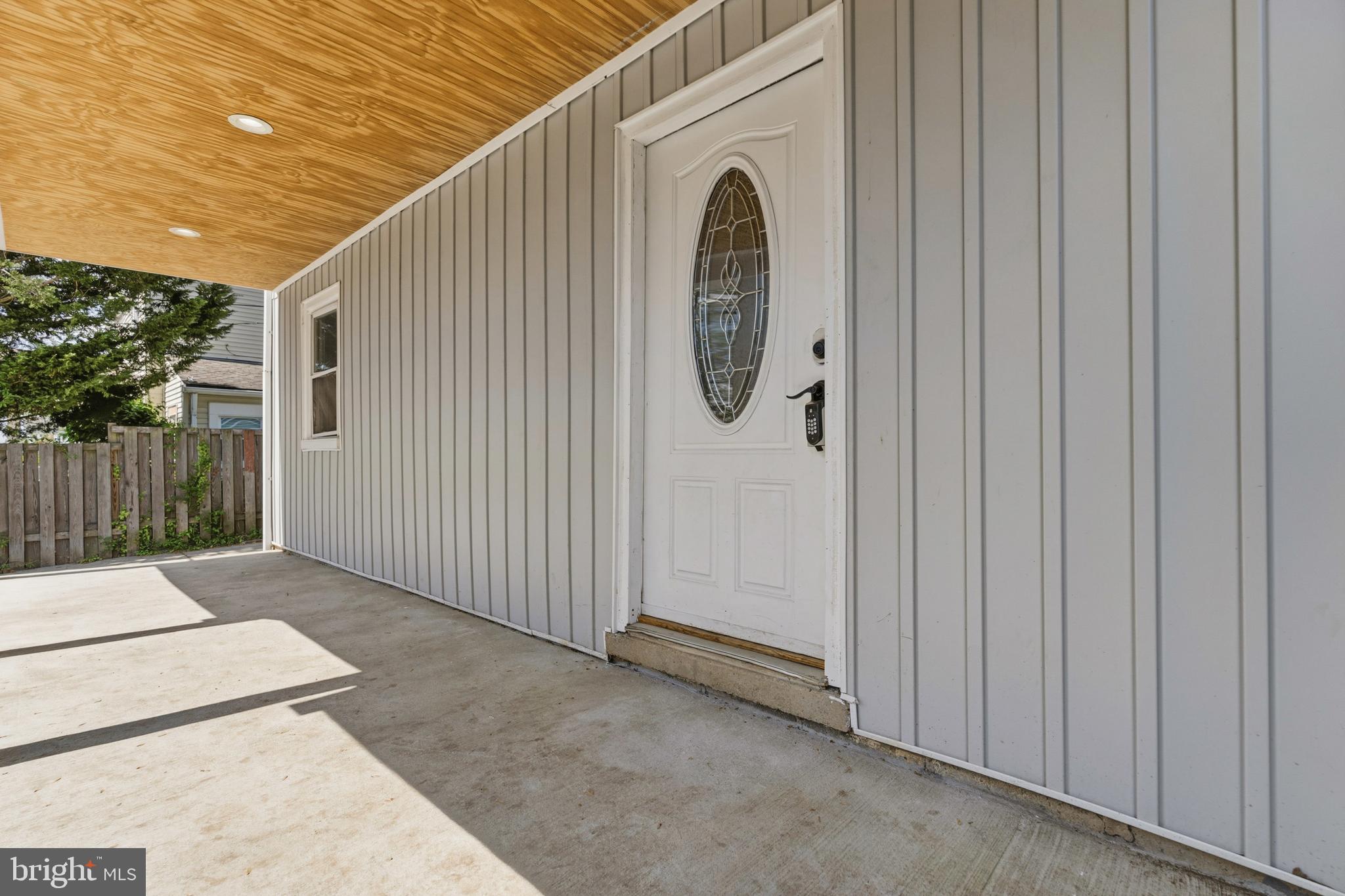 7204 East Inwood Street Landover, MD 20785 - Photo 3 of 29 Front Porch