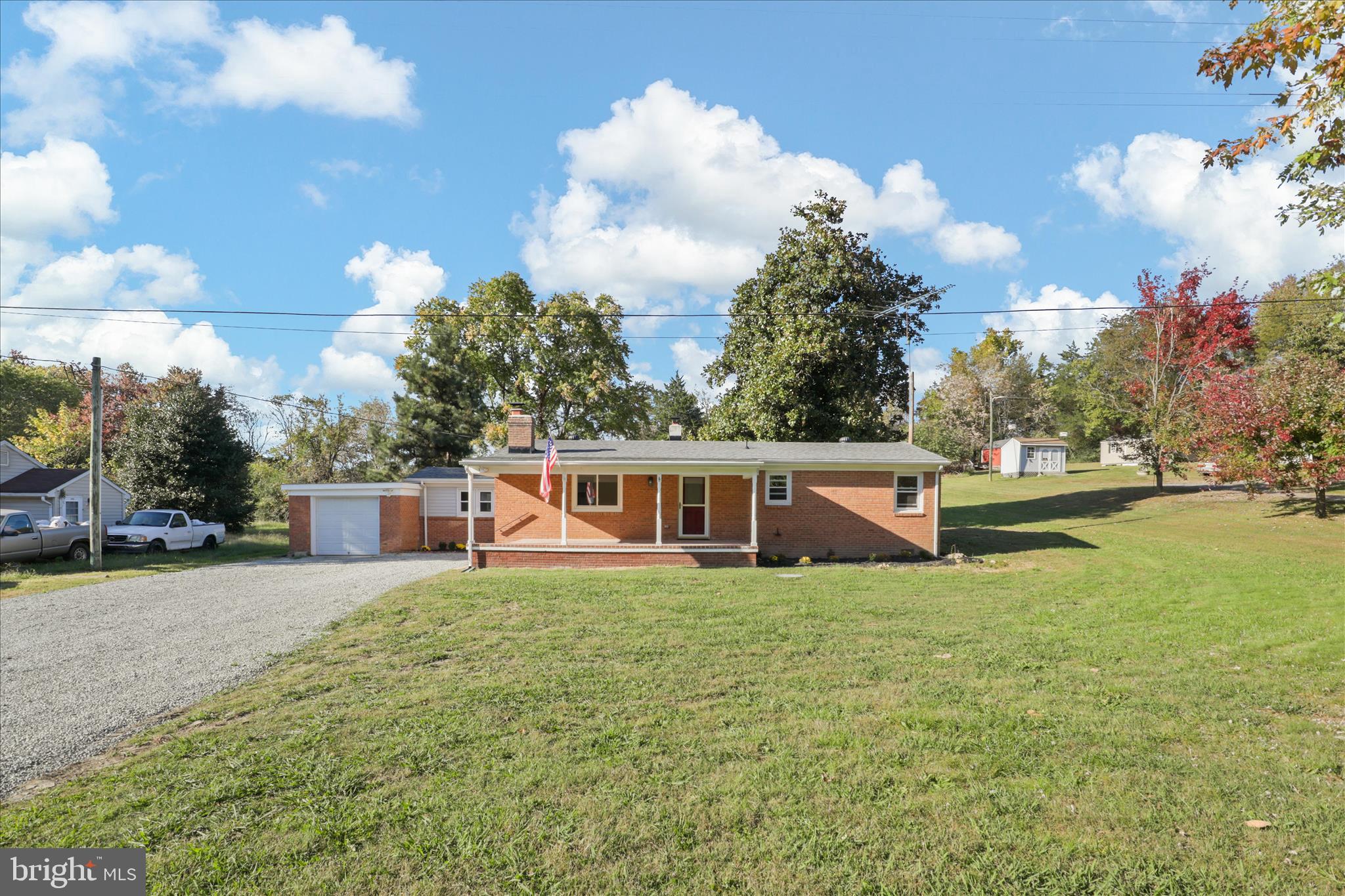 347 Forest Lane Road Fredericksburg, VA 22405 - Photo 2 of 36
