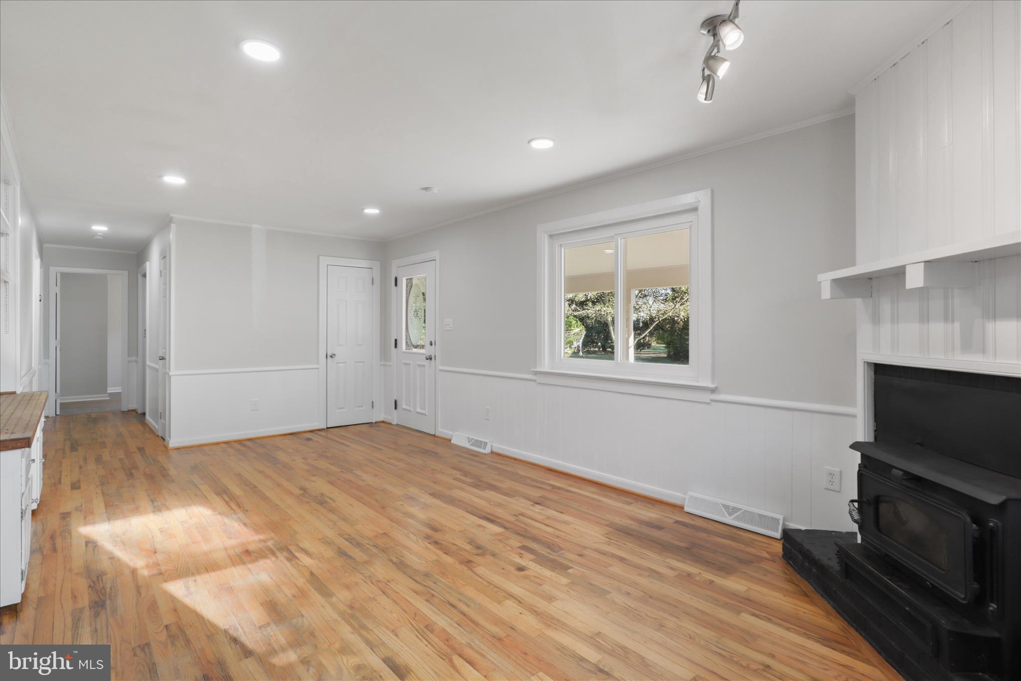 347 Forest Lane Road Fredericksburg, VA 22405 - Photo 10 of 36