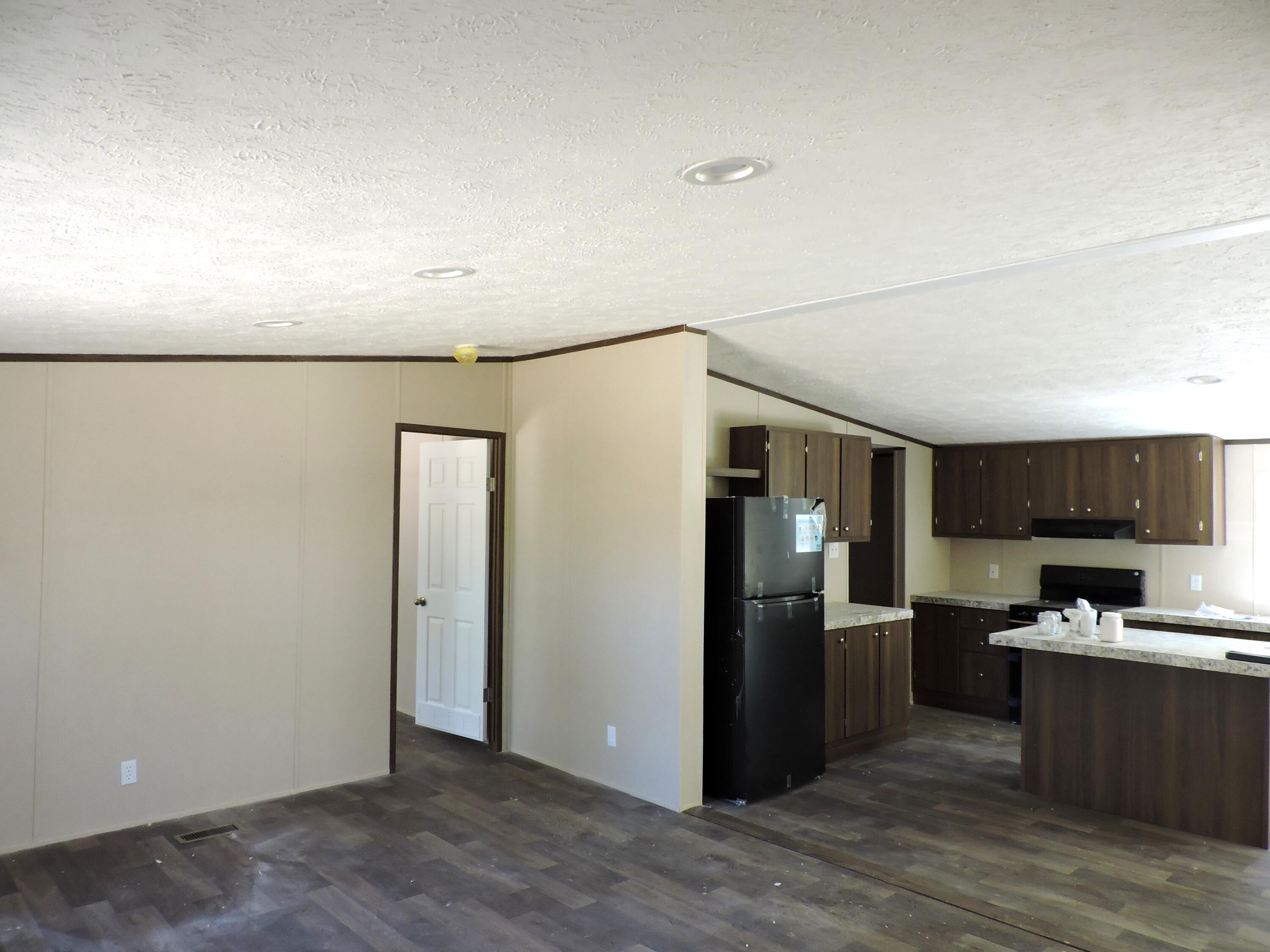 806 White Pond Road Williston, SC 29853 - Photo 10 of 69