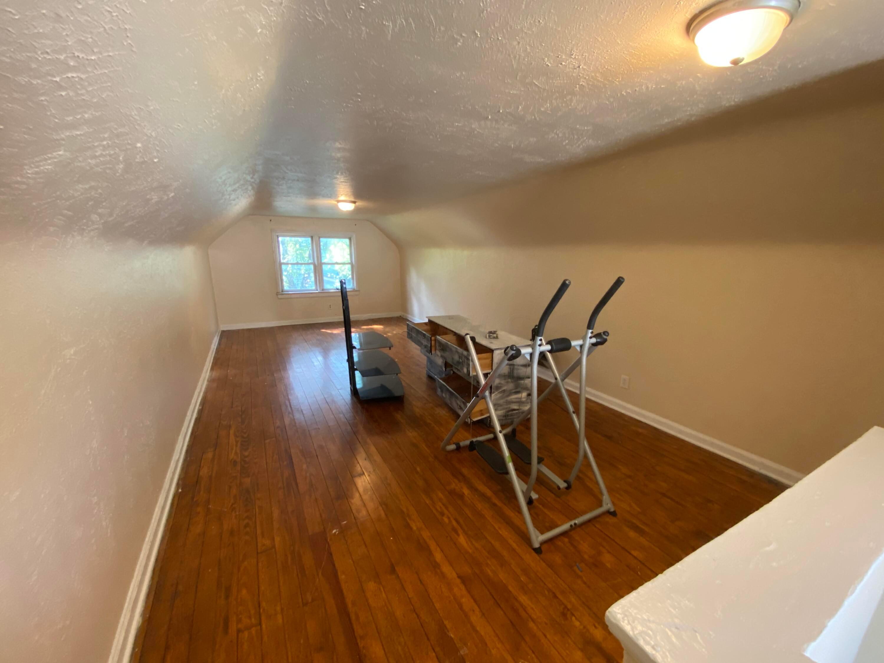 1107 Smith Road Columbus, OH 43207 - Photo 12 of 22