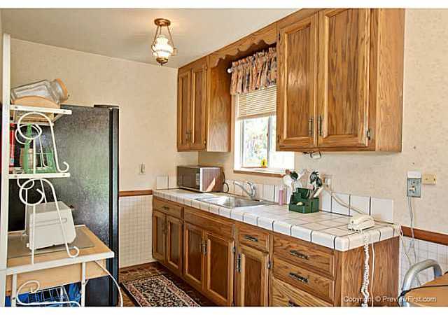 10237 Quail Canyon Road El Cajon, CA 92021 - Photo 22 of 24 Guest House Kitchen