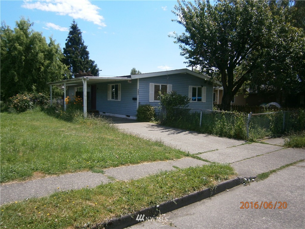 282 Baltimore Street Longview, WA 98632 - Photo 1 of 12 Gallery Image 1