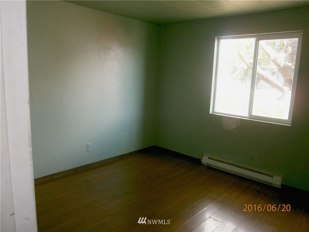 282 Baltimore Street Longview, WA 98632 - Photo 11 of 12 Gallery Image 11