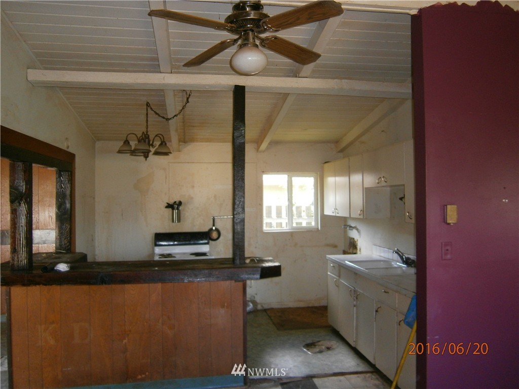282 Baltimore Street Longview, WA 98632 - Photo 7 of 12 Gallery Image 7