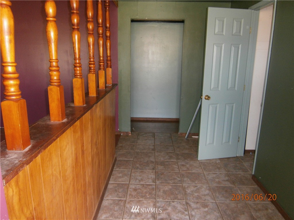 282 Baltimore Street Longview, WA 98632 - Photo 8 of 12 Gallery Image 8
