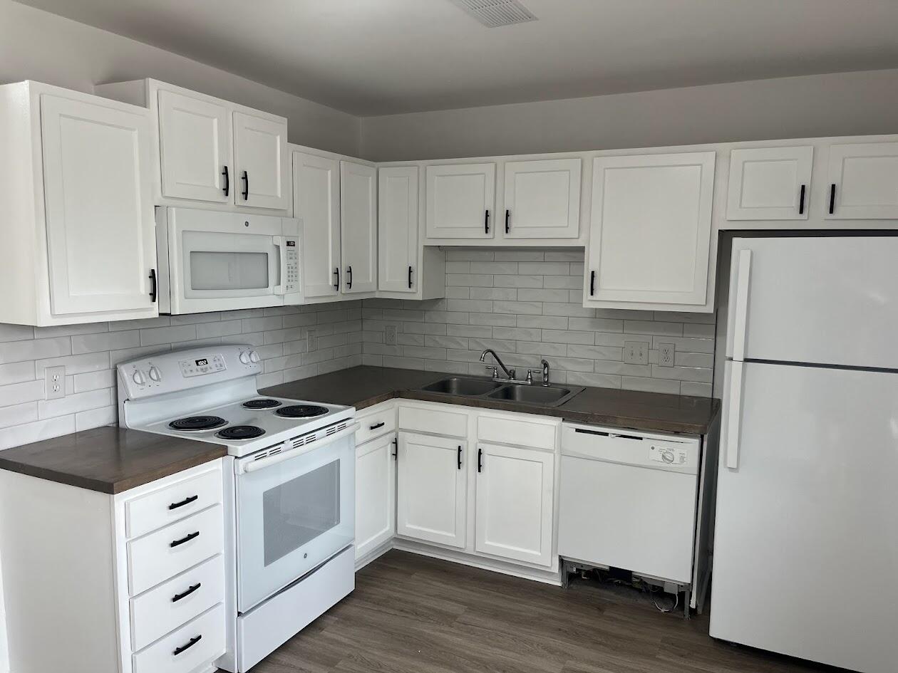 1 South Anderson Avenue, Unit B Charleston, SC 29412 - Photo 4 of 9 4