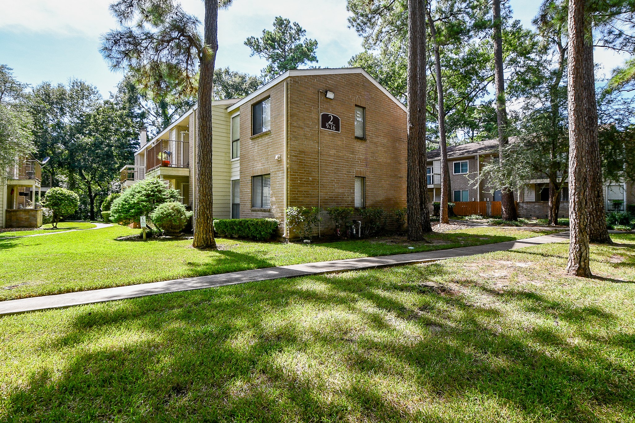 3500 Tangle Brush Drive, Unit 14 Spring, TX 77381 - Photo 4 of 33 a front view of house with yard and green space