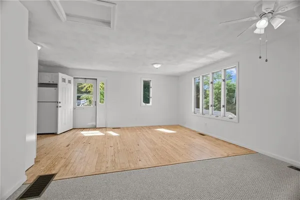 $769,900 | 129 Simmonsville Avenue, Johnston, RI 02919