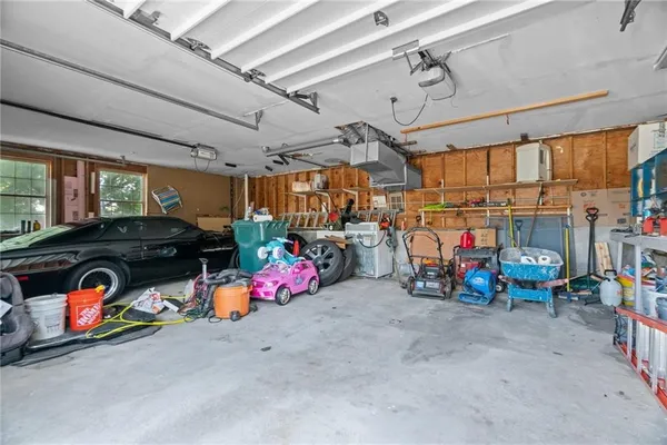 $769,900 | 129 Simmonsville Avenue, Johnston, RI 02919