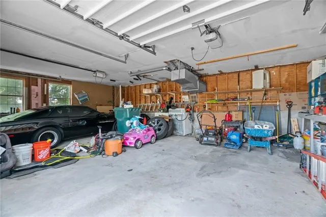 $749,900 | 129 Simmonsville Avenue, Johnston, RI 02919