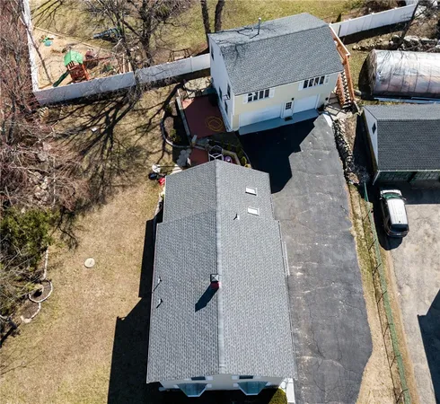 $769,900 | 129 Simmonsville Avenue, Johnston, RI 02919