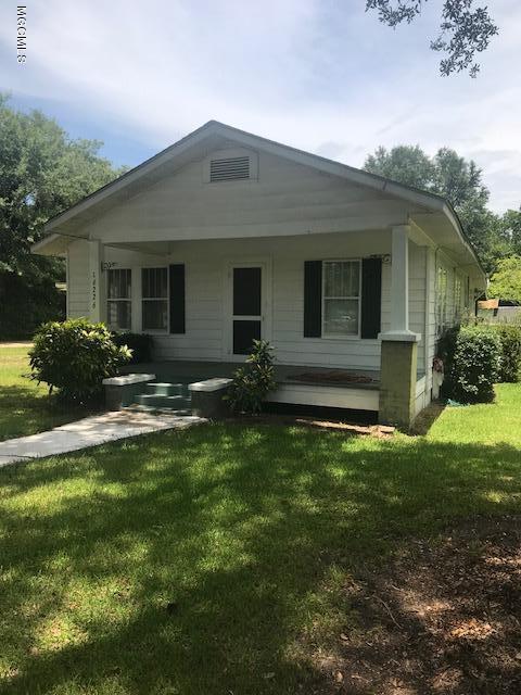 16226 Robinson Road Gulfport, MS 39503 - Photo 1 of 25 IMG_2082