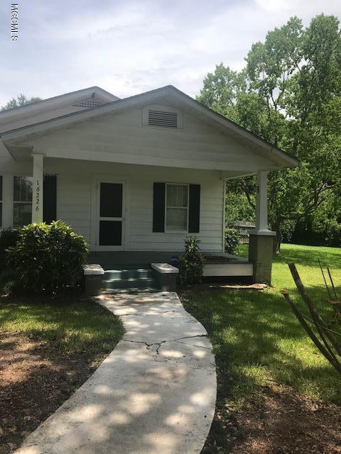 16226 Robinson Road Gulfport, MS 39503 - Photo 2 of 25 IMG_2080