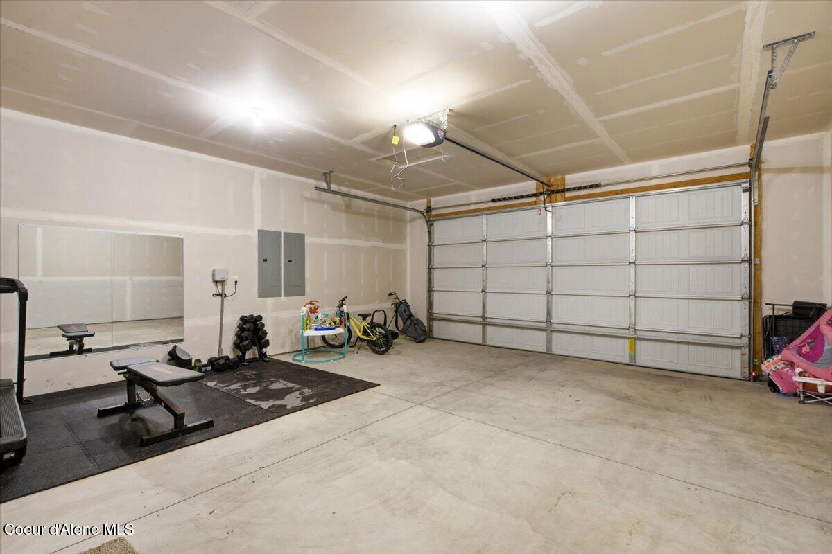 6696 West Portrush Drive Rathdrum, ID 83858 - Photo 44 of 50 Garage