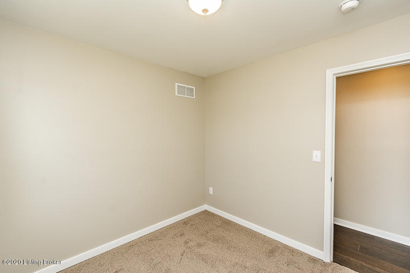 122 Overlook Road Louisville, KY 40229 - Photo 23 of 42 _ADS1204