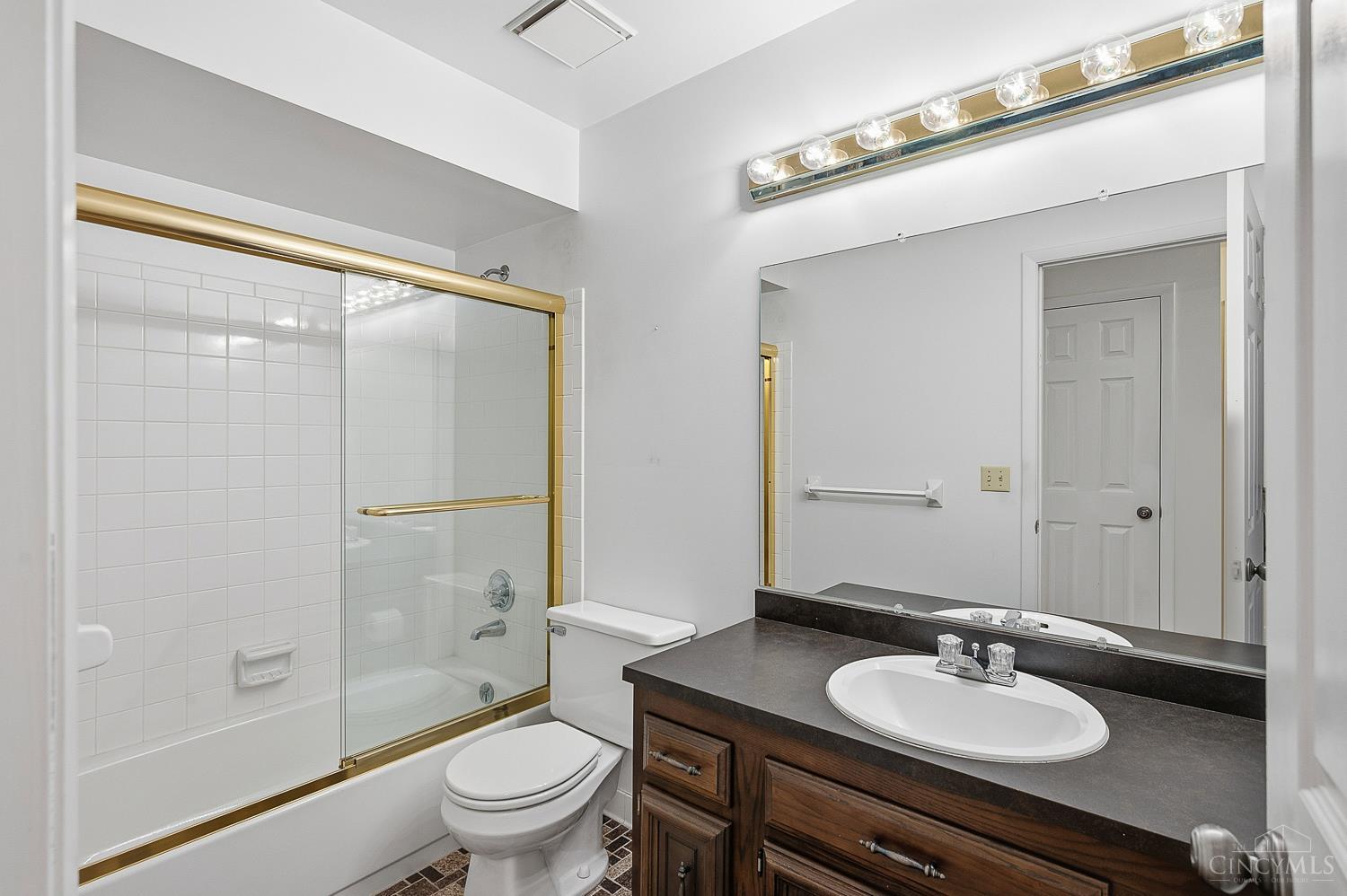 7999 Dimmick Road West Chester, OH 45241 - Photo 40 of 76