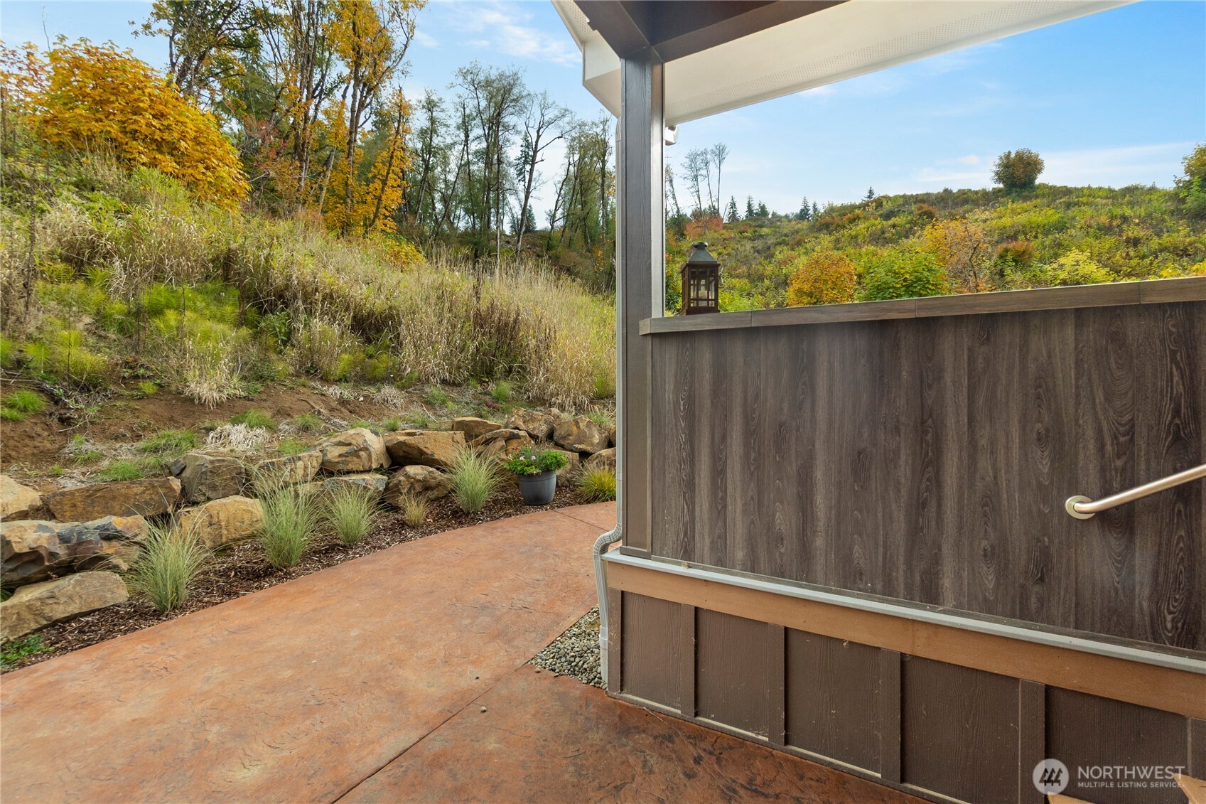 1851 Bloomhardt Road Raymond, WA 98577 - Photo 27 of 31 a view of a balcony with an outdoor space
