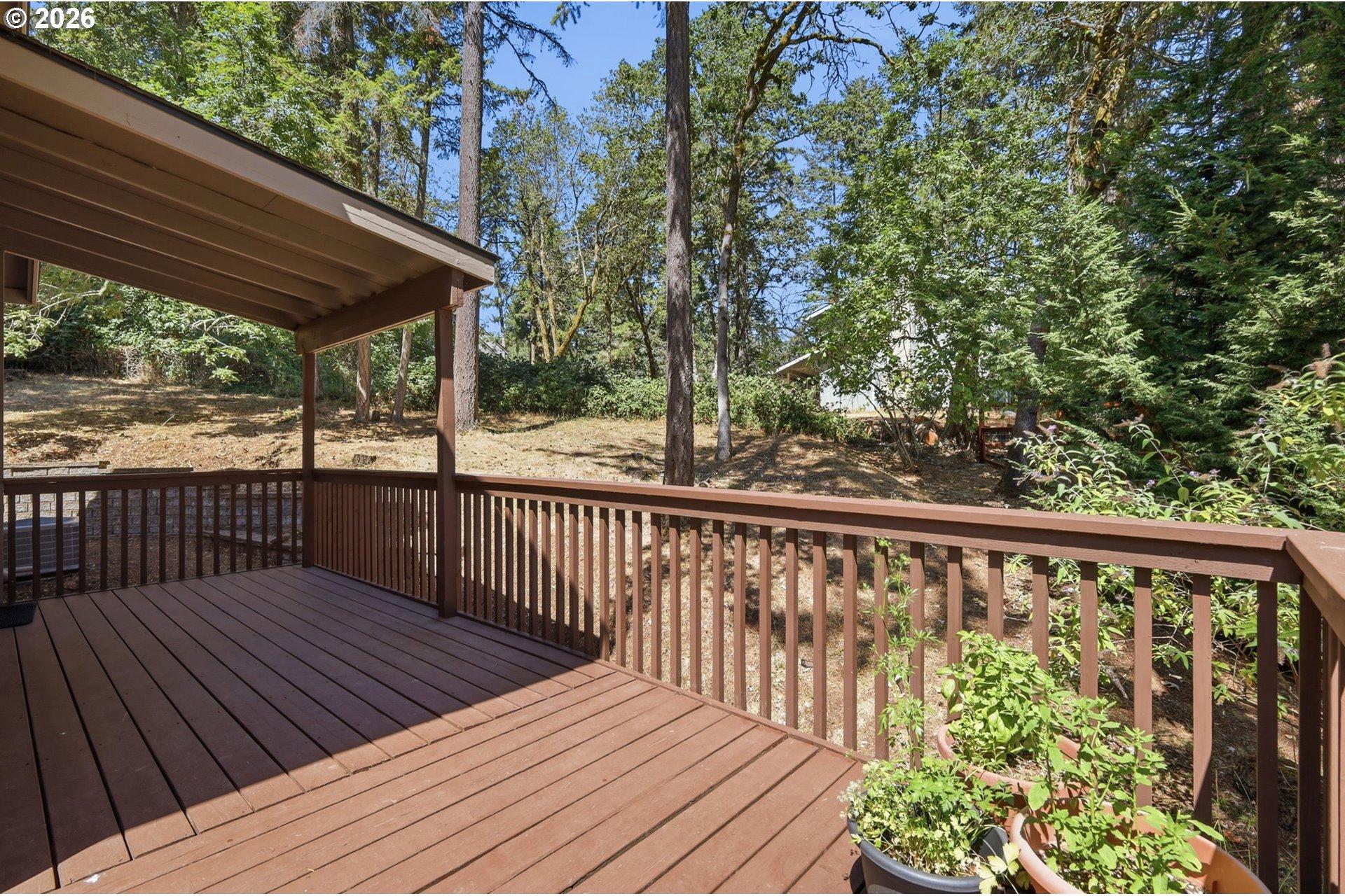 217 Rockridge Loop Eugene, OR 97405 - Photo 26 of 48 Gallery Image 26