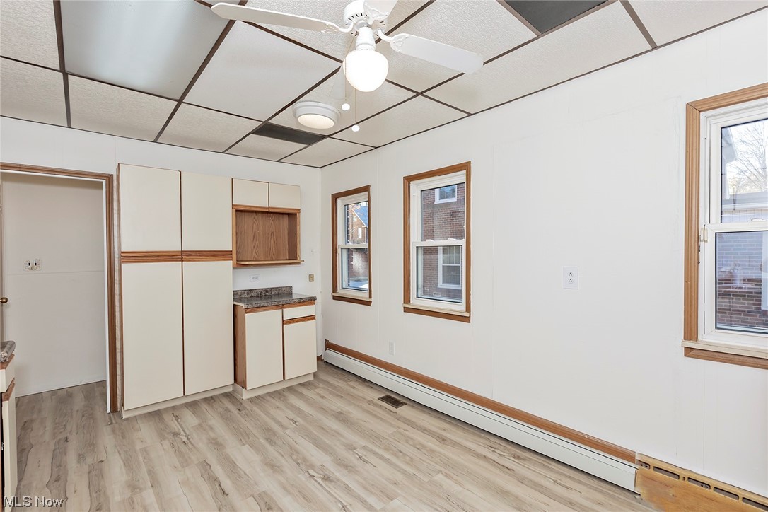 2956 Ripley Road Cleveland, OH 44120 - Photo 5 of 35