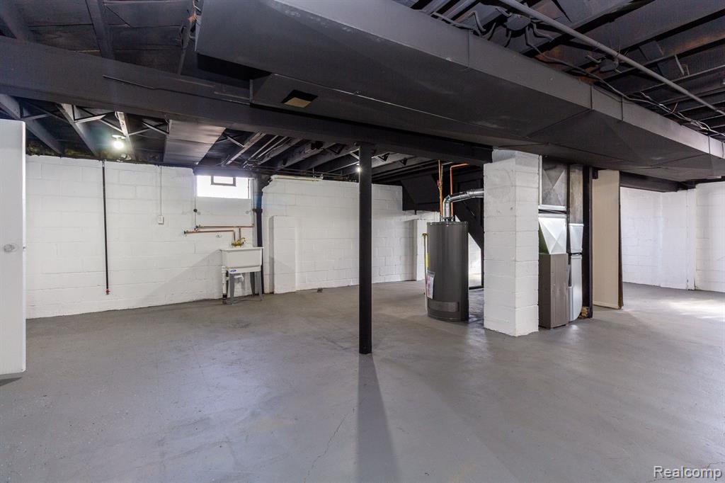 8316 Rivard Avenue Warren, MI 48089 - Photo 26 of 28 Gallery Image 26