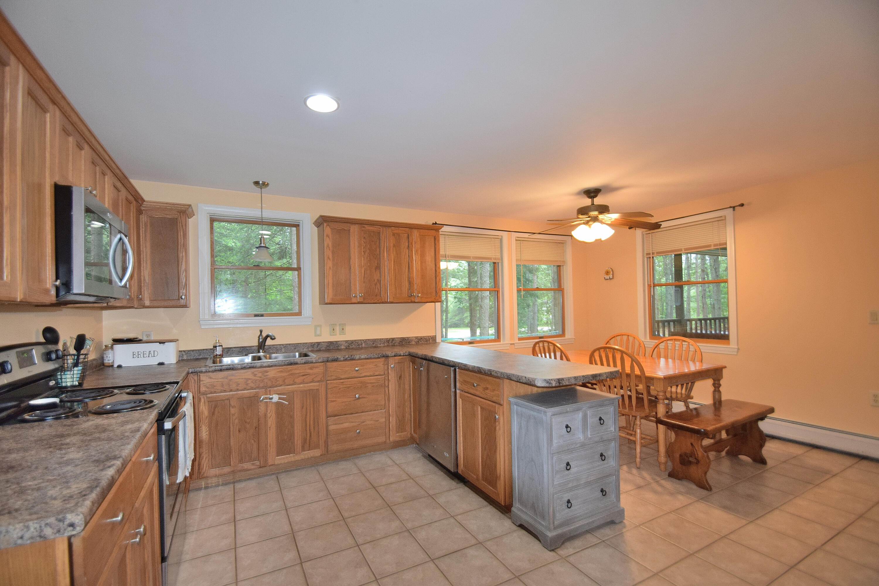 70 Colonial Circle Harrison, ME 04040 - Photo 9 of 46 DSC_0013