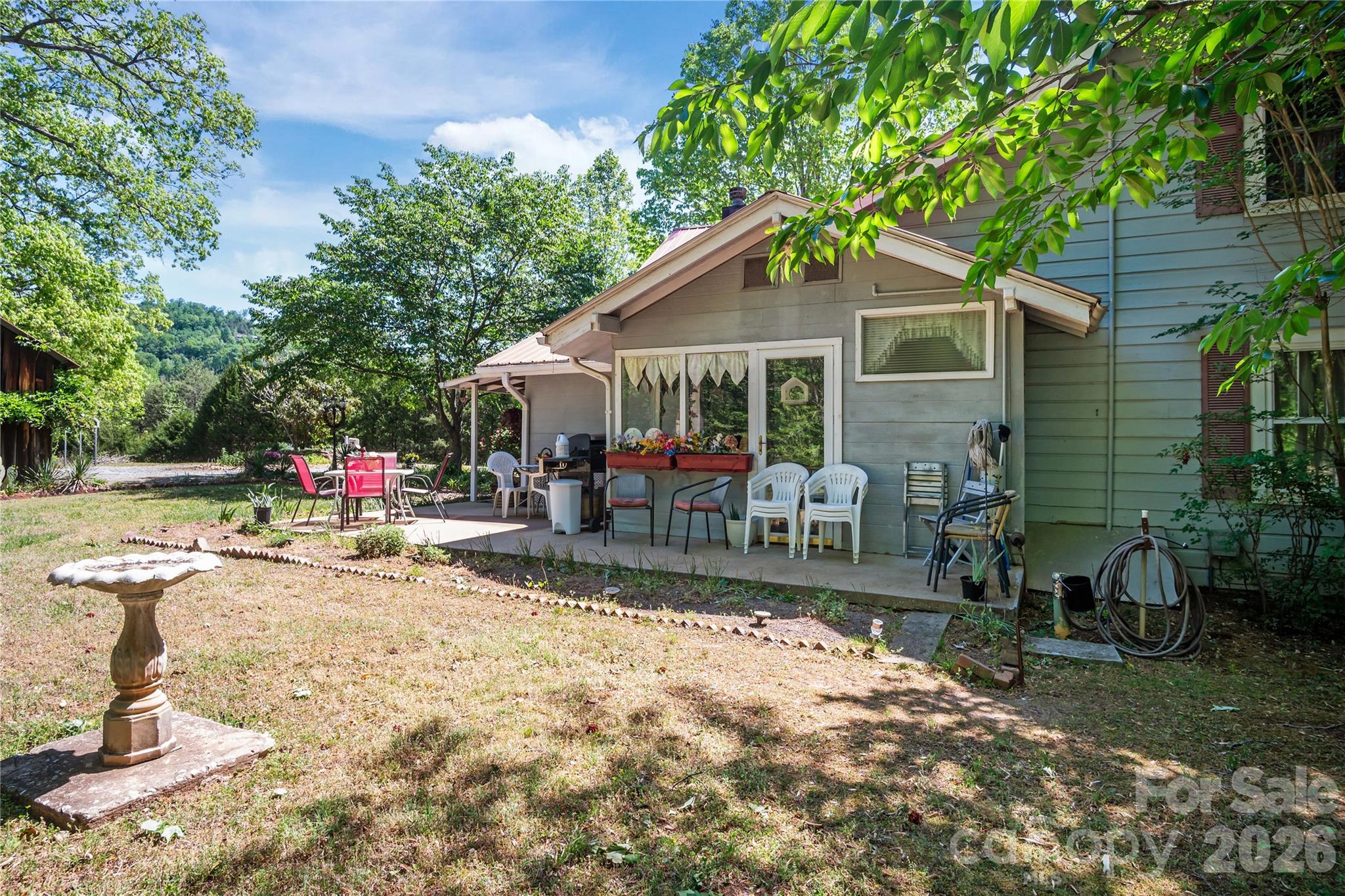 283 Constant Lane Columbus, NC 28722 - Photo 5 of 47