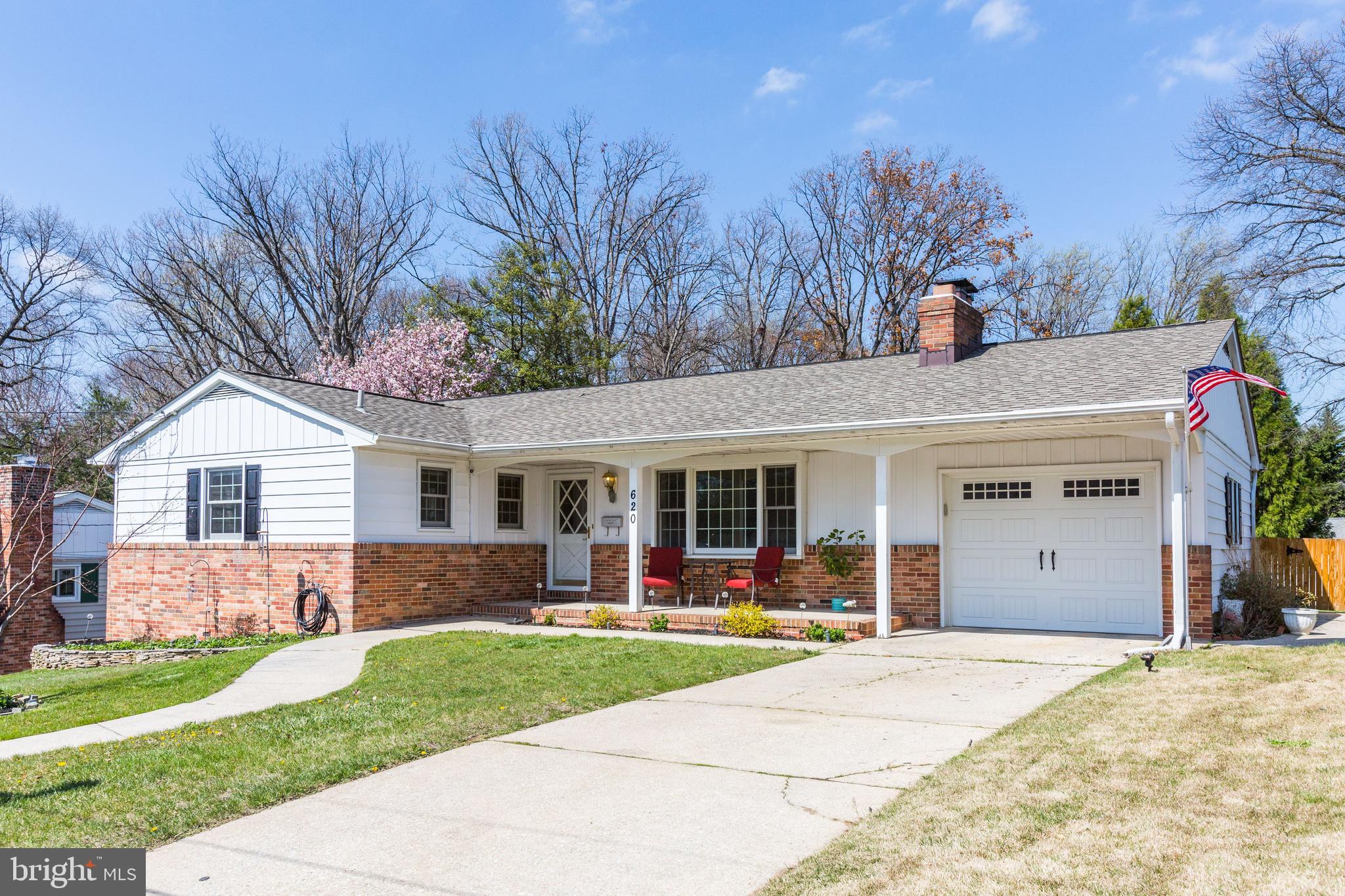 620 Cleveland Road Linthicum Heights, MD 21090 - Photo 2 of 44 Front View