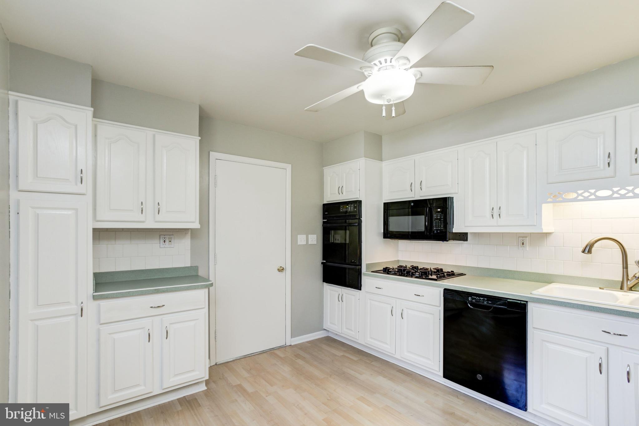 620 Cleveland Road Linthicum Heights, MD 21090 - Photo 13 of 44 Kitchen