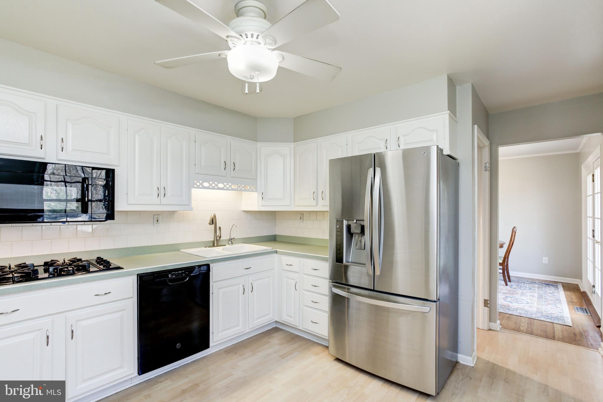 620 Cleveland Road Linthicum Heights, MD 21090 - Photo 15 of 44 Kitchen